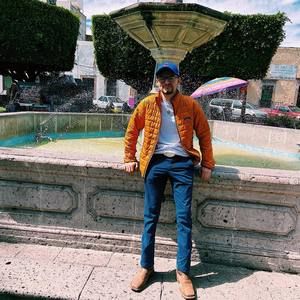 Meet your Posher, Andres